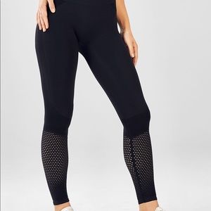 NWT Fabletics seamless high waisted mesh leggings